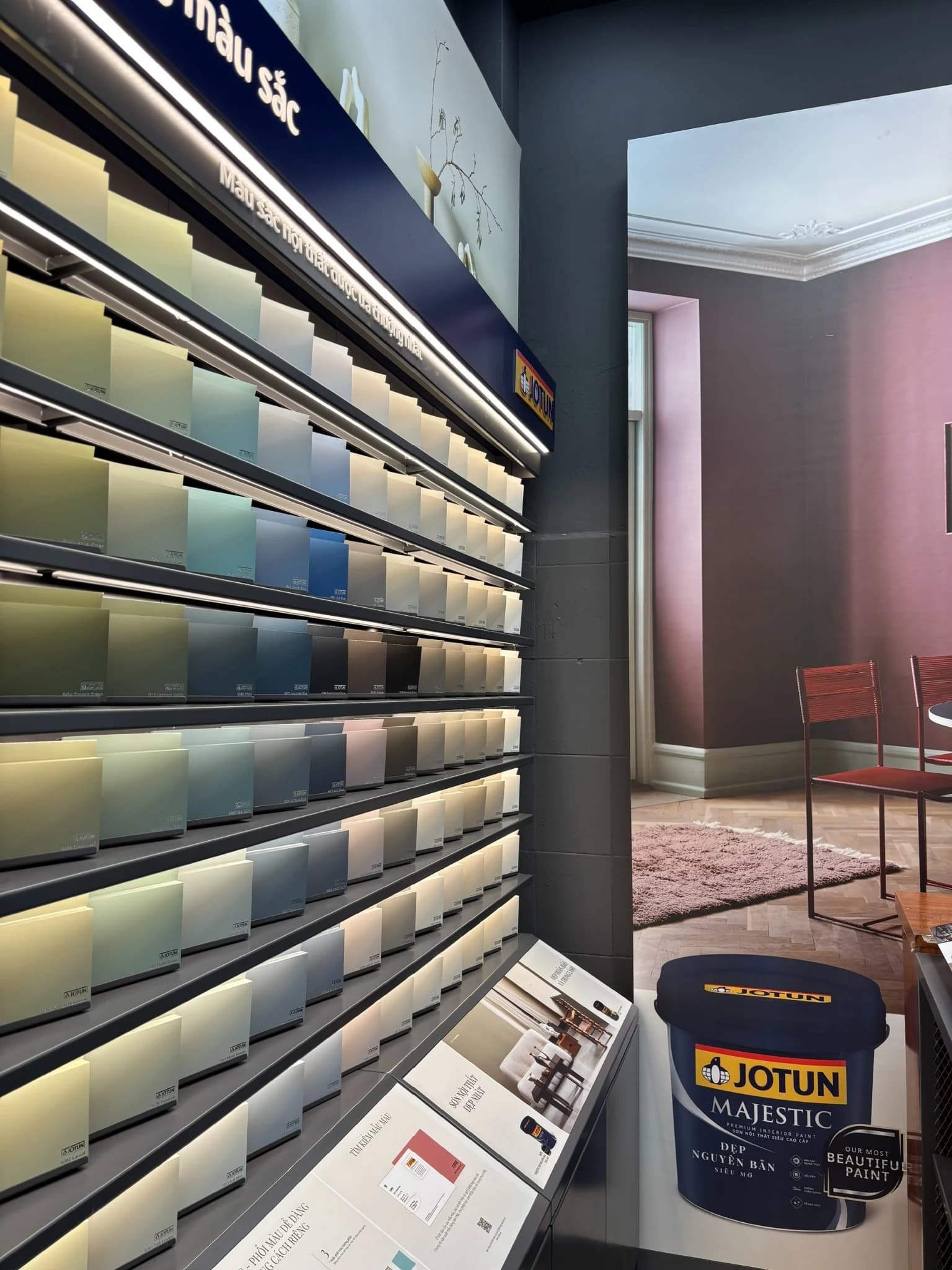 Không gian phối màu Jotun Majestic trong showroom