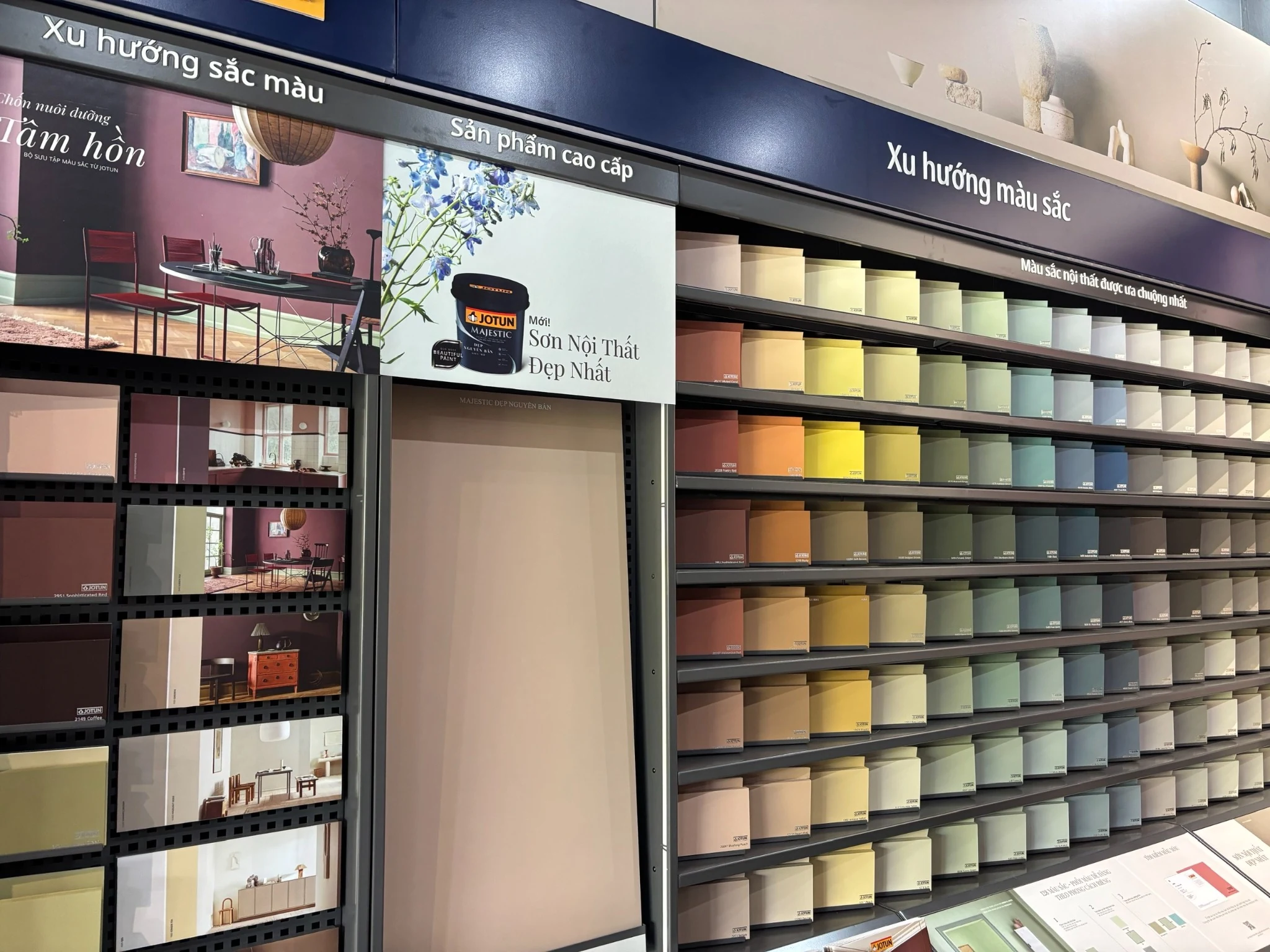 Bảng màu thực tế tại showroom Jotun 89 Lâm Du