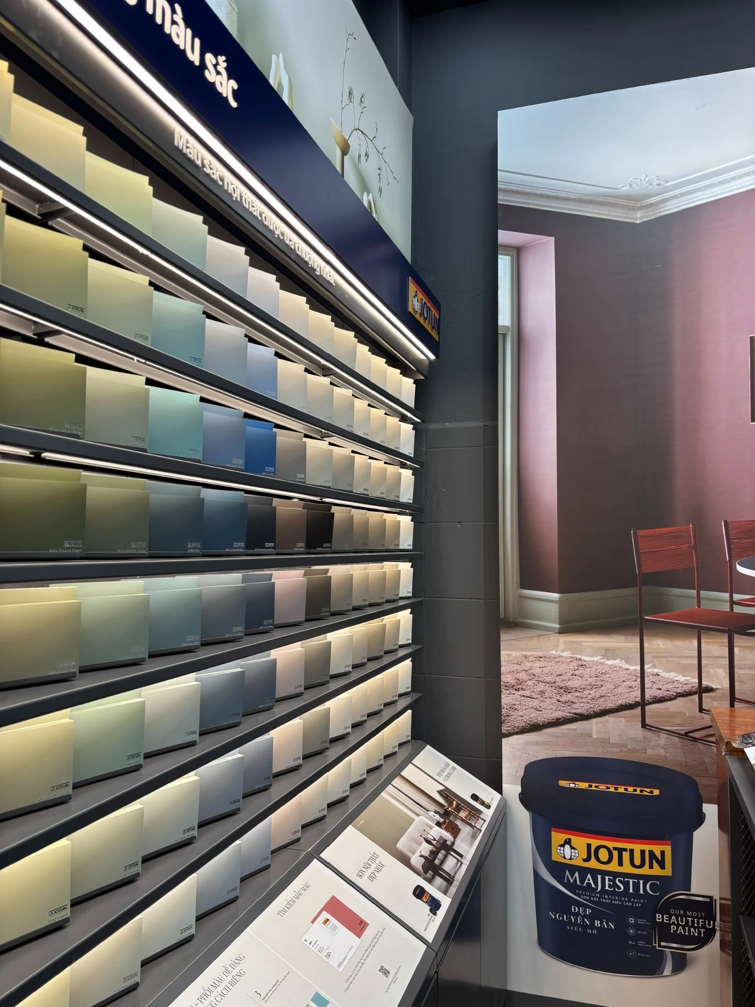 Không gian phối màu Jotun Majestic trong showroom