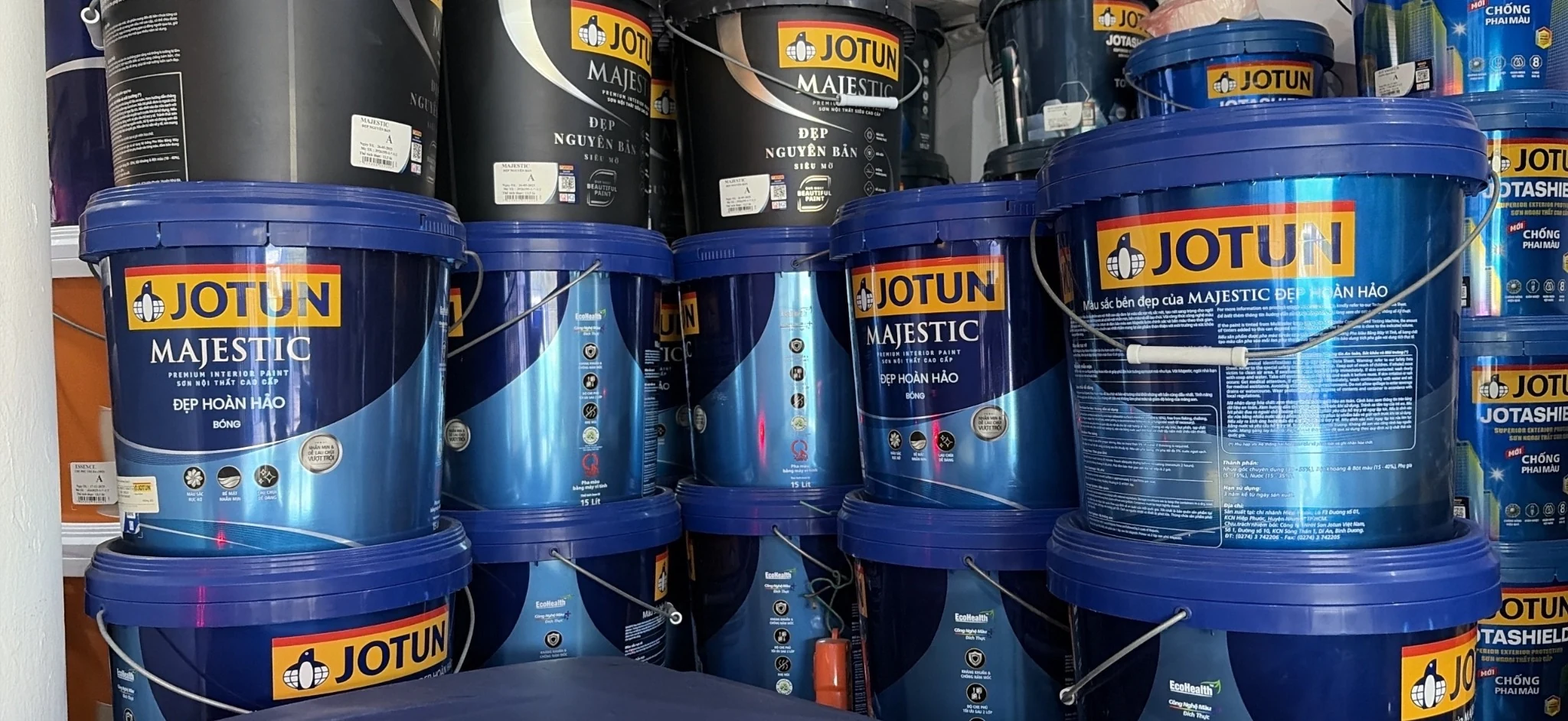 Các sản phẩm sơn nội thất Jotun Majestic tại cửa hàng
